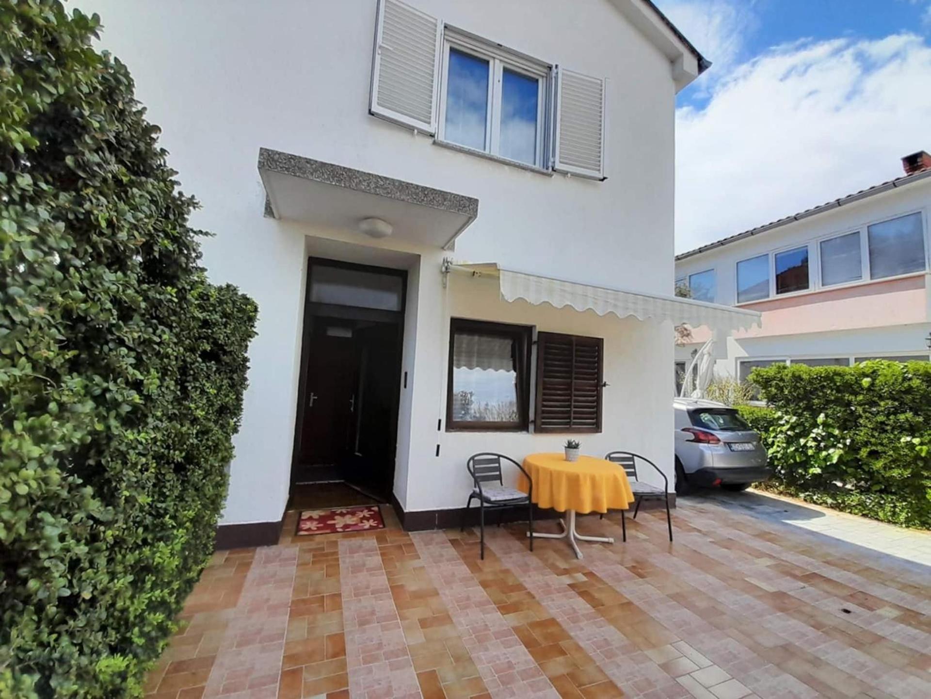Lovely Studio Malina Close To The Beach Krk Town Eksteriør billede